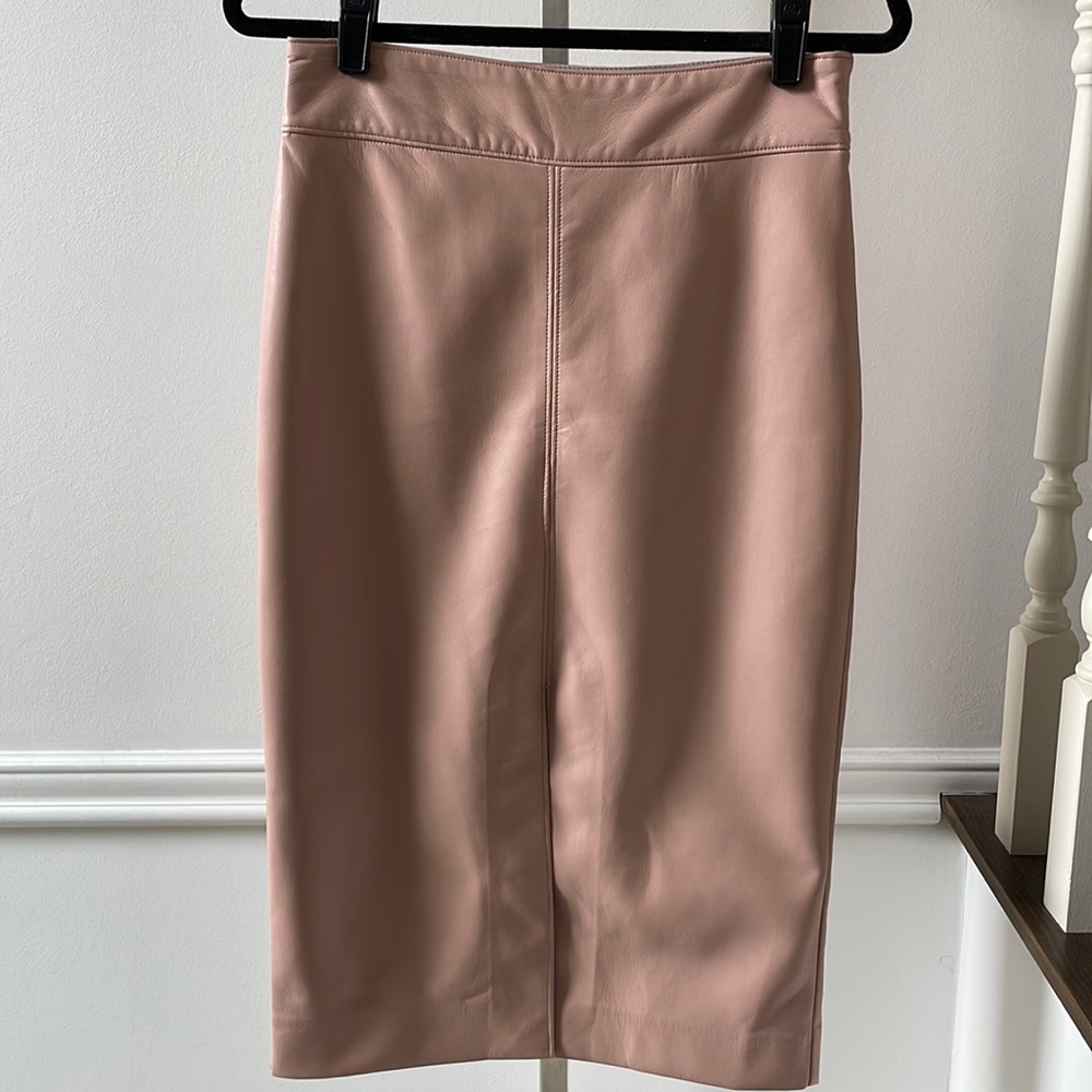 Babaton Pegu skirt in Tuscany Rose vegan faux leather sz 6
